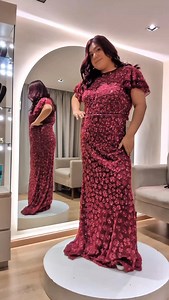 ¿Bautizo, Quinceaños o Boda? Tenemos la respuesta. ✨ Nueva colección en RSVP Boutique Elegancia real 💖 ¿Cuál de estos te pondrías hoy? 1, 2 o 3... ¡Te leemos! 💬 | RSVP Boutique Fiesta