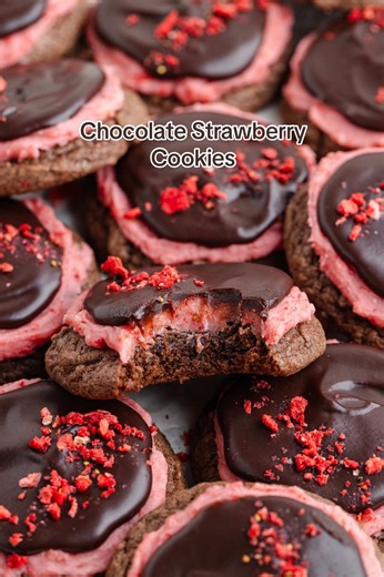 Delicious Chocolate Strawberry Cookies Recipe