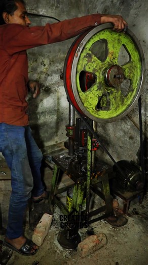 Creating Star-Cut Settings for Artificial Jewels from Recycled Steel