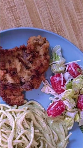 Homemade Green Spaghetti, Milanesa & Caesar Salad 🍝❤️