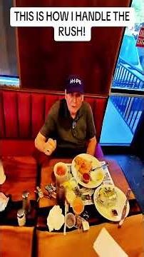 How does your manager handles the rush #food #foodie #cooking #dinner #pov