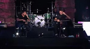 Çelloyla İnanılmaz Smooth Criminal Coverı | 2CELLOS