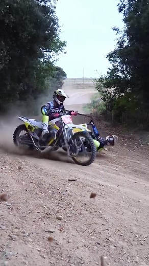 Extreme Riding Adventure with Dirt Bikes in the Enduro Community