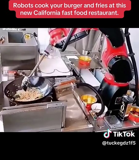 Robots Cook Burgers & Fries at New California Fast Food Restaurant
