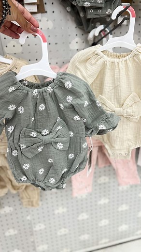 Target Minis on Instagram: "The bow and sleeves on these 🥺 This collection is amazing! Have any of you spotted this yet in store? #targetbaby #targetstyle #targetkids #babyfashionista #babygirlstyle #target #targetmom #targetaddict #targetmademedoit #catandjack #targetdoesitagain #targetfinds #targetlittles #targetdollarspot #targetclearance #targetfashion #targetlife #babygirlclothes #targetdeals #momofgirls #trendybaby #trendykidz #trendykid #kidsfashionblog #kidsgram #newbornfashion #newborn