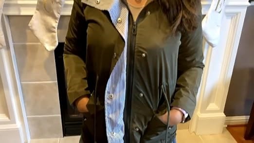 good raincoat jacket, worth have a try!