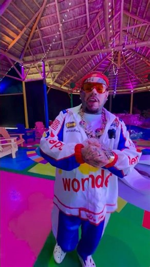 6ix9ine announces his stream FAX TV is ready to launch streaming every week
