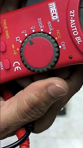 How to check led driver voltage and amps with digital multimeter #electrical #tecnician #ledlights.