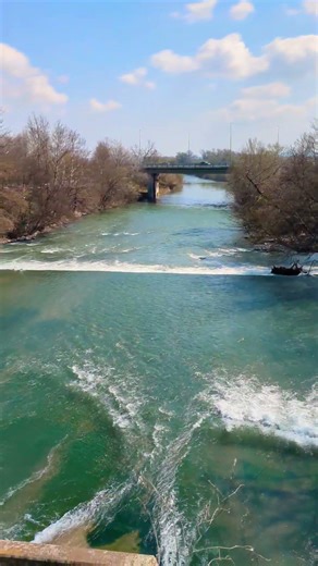Beautiful River Flow 🌊✨ Stress Relief & Relaxing Nature🍃💆‍♂️ #relaxingmusic #nature