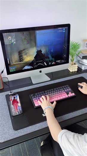 Create a Cozy Desktop Workspace