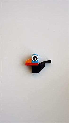 What do you think of the Toucan I built out of LEGO? #LEGO #LEGOBuilds #Toucan #AFOL #CreativeBuild