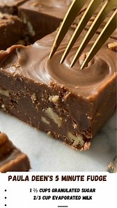 Paula Deen's 5 Minute Fudge: The foolproof holiday classic! 🍫🍬 This recipe uses marshmallows and evaporated milk to create a foolproof, creamy fudge that sets perfectly every time. Packed with crunchy pecans and rich chocolate, it’s ready in just minutes on the stovetop. #PaulaDeenFudge #5MinuteFudge #ChocolateFudge #HomemadeCandy #ChristmasFudge #PecanFudge #HolidayBaking #EasyDessert #NoBakeTreats #OldFashionedFudge #SouthernRecipes #ChocolateLovers #GiftIdeas #PinterestRecipe | Recipes all 