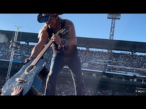 Poison: Every Rose Has Its Thorn - Pittsburgh, PA - 8/12/22 - PNC Park