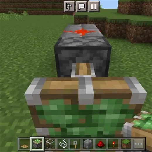 Making an amazing automatic gate #shorts #minecraft