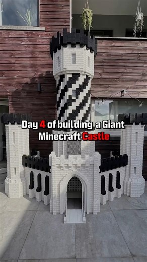 Day 4 of 3D printing a GIANT Minecraft Castle - 1 Subscriber = 1 Block