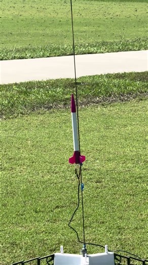 Zippy launch of Estes purple Bandit #rocket #modelrocket #launch #estesrocket