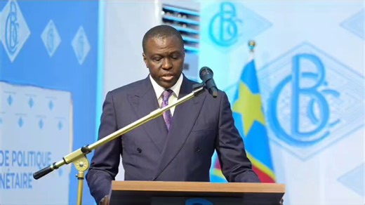 Les banques commerciales bannies du circuit d'importation du Cash en #RDC🇨🇩. Les monnaies étrangères ne seront plus physiquement tolérées sur le territoire national à partir du 09 avril 2027. Tout se fera désormais par voie bancaire ou électronique pour les monnaies étrangères.