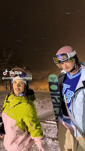 ニセコでのスノーボードと夜遊びの楽しみ