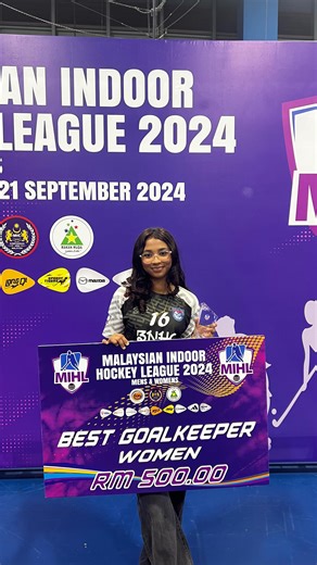 Veena Yasmine on Instagram: "i’m glad i did (the first time someone pronounced my name right) #explore #explorepage #foryou #malaysia #athlete"