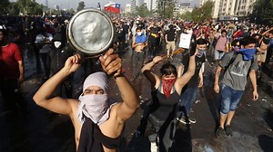 Violent unrest continues in Chilean capital