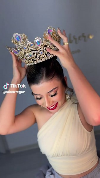 Enamorada de mi Corona: Tutorial de Maquillaje