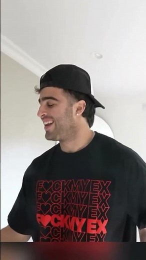 What is Sky Bri doing #skybri #skybriclips #nicknayersina #twitch #streamer