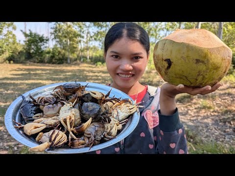 Field Crab Coconut Recipe | Delicious Fried Crab with Coconut Water