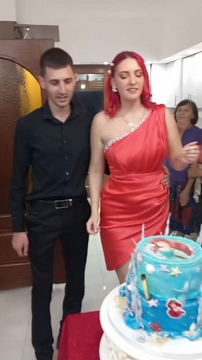 Rodjendan i veridba Andjelina i Stefan @Duletove torte #rodjendan #veridba #ljubav #tortazarodjendan #rodjendanskipokloni #rodjendanskatorta #vatromet #poljupci #plamen #mladenci #tortepancevo #tortebeograd #tortezrenjanin #snajka #danasnamjedivandan #muzika #veselje❤❤ #veridba❤ #prosidba #cakes #ariel #morskatorta #sirena #sirenaariel #sirenaariel🧜‍♀️🧜‍♂️🧜‍♀️ #jestivaslikazatortu #more #crvenakosa #devojka #momak #rodjendani #haapy #zurka #cakesdecorating #fondan #morskezvezde #svecice #27 #