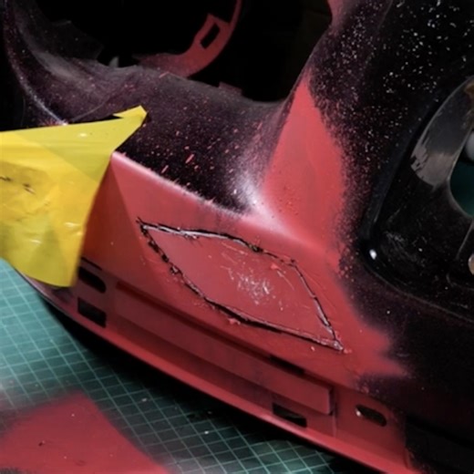 12K views · 21 reactions | Réparation de pare-chocs qui semble beaucoup plus chère qu'elle ne l'était | Brico Famille | Facebook