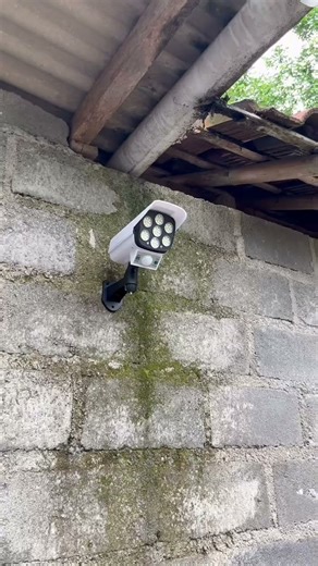 Lampu Solar Sensor Tenaga Surya Model CCTV 77 LED Lampu Jalan IP65