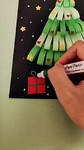 648K views · 1.3K reactions | Paper Strip Christmas Tree Craft ✨ #fblifestyle #christmascrafts #papercraft #diyproject | paper craft ideas | Facebook