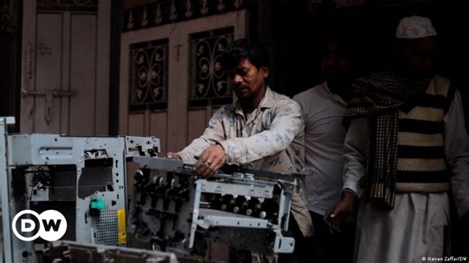 Workers recycling India's e-waste underpaid, unprotected