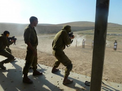 Everyday Carry Chronicles: The Truth About 'Israeli Carry' - The Truth About Guns