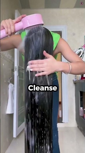 Wash hair upside down for a deeper clean! #beautytips #haircare #haircareroutine #haircaretips #hair