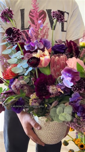 Still swooning over the pretty things that were delivered over the weekend ✨ • We’re restocking the flower fridge for new and fresh flowers being delivered today. • Locally delivering in the DMV. You already know, we are your go-to florist! 😉 #protea #ranunculus #vdayflowers #valentinesday #localflorist