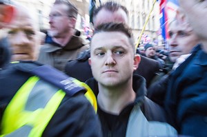 A Prison Guard Debunks Tommy Robinson's ‘Muslim Gang’ Claims