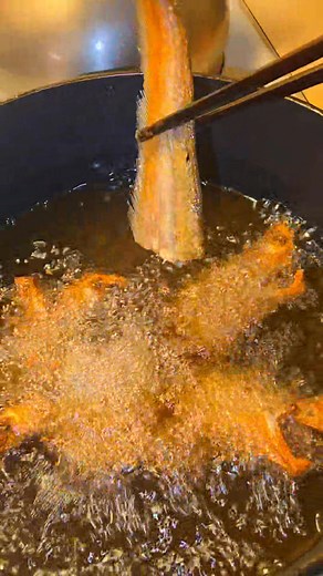 Deep fry fish 🐟 😋 👌 #love #fish #yum #food #follow #followme #fb | Sokunthea Sam