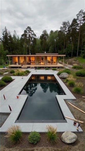 Luxury Reflection Pool | Calm Water & Modern Design