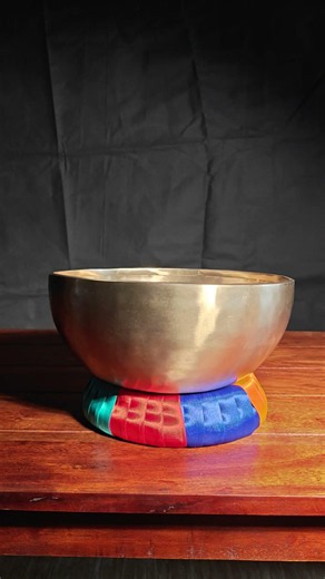 Powerful Tibetan Bowl Sound in C | Sundaris Select
