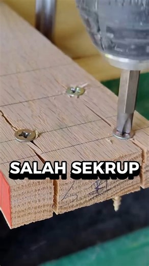 KESALAHAN MEMASANG SEKRUP YANG SERING MEMBUAT KAYU PECAH DAN RETAK #shorts #short #shortsviral