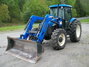 2008 New Holland TD95D MFWD Tractor w/ 820TL Loader | Agriculture
