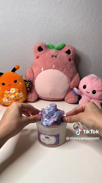 Momo Slimes Review: Studio Ghibli Edition Pt. 3