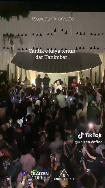 Antusias Zen People di Cafe Kaizen Espresso