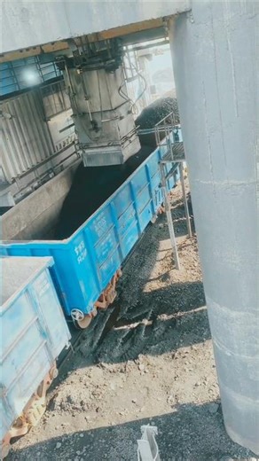 How Coal Gets Loaded Into Trains 🚆🔥