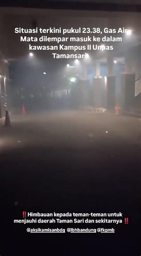 Kampus Unpas Taman Sari Dilempar Gas Air Mata Oleh Polisi #unpas #kampus #polisi #bandung
