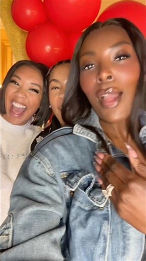 Meeting their real mom! 🤣 People have always said they look like ‪@KhadeenEllisIAm‬ ‪@TheEllises‬