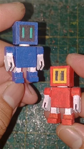Cardboard Mini Robot 11 (Alt Color)
