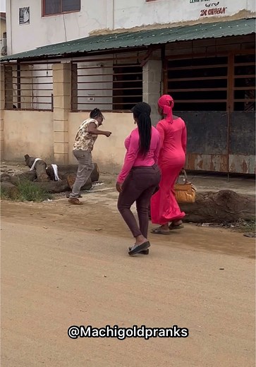 Phone shock prank 😂😭🤣🤣🤣🤣🤣🤣🤣🤣🤣🤣🤣🤣🤣🤣🤣🤣 #reels #pranks #Machigoldpranks #viral