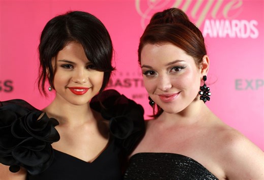 Wizards of Waverly Place’s iconic Alex and Harper duo reunite in the first look for Wizards Beyond Waverly Place