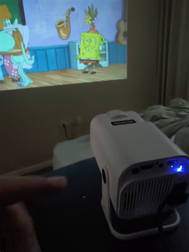 Adjusting Shape and Size with Your Projector